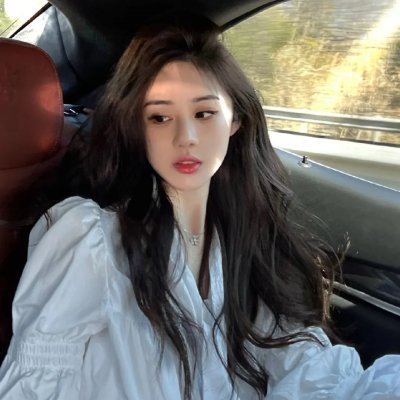龙纹身的女鬼入镜